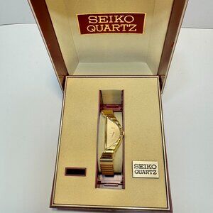 Seiko Half Moon watch, model 1F20-5D59